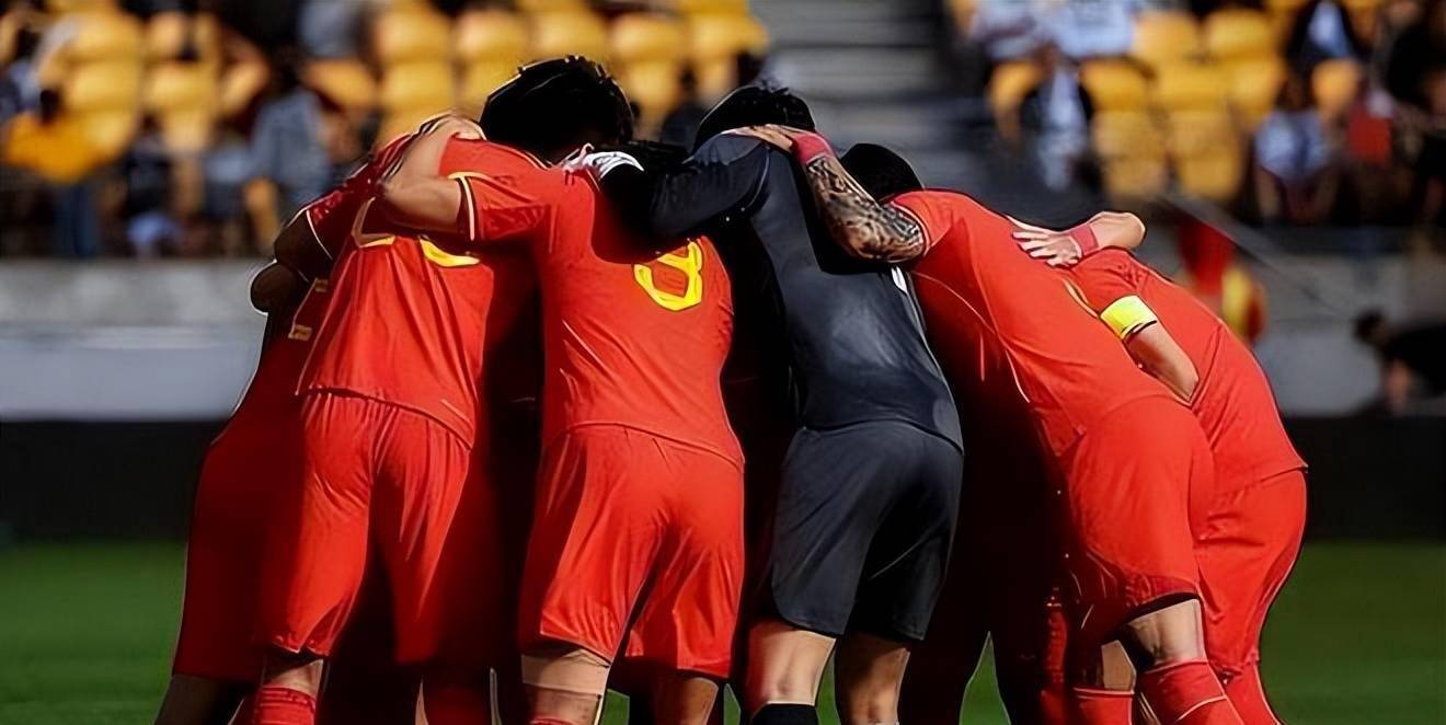 关于陇右战狼队对阵庐州朱雀队,高尔夫季后赛惊险晋级,内线统治篮板——宿敌对话再升级的信息 关于陇右战狼队对阵庐州朱雀队,高尔夫季后赛惊险晋级,内线统治篮板——宿敌对话再升级的信息